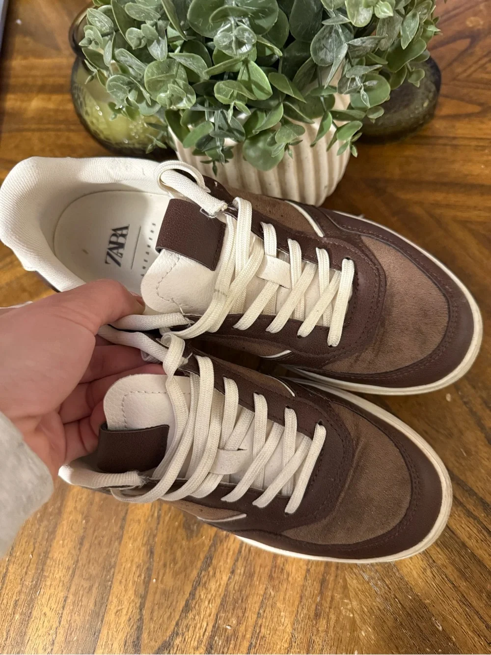 Zara Platform Casual Sneakers, Fall edition, White Sole, like new